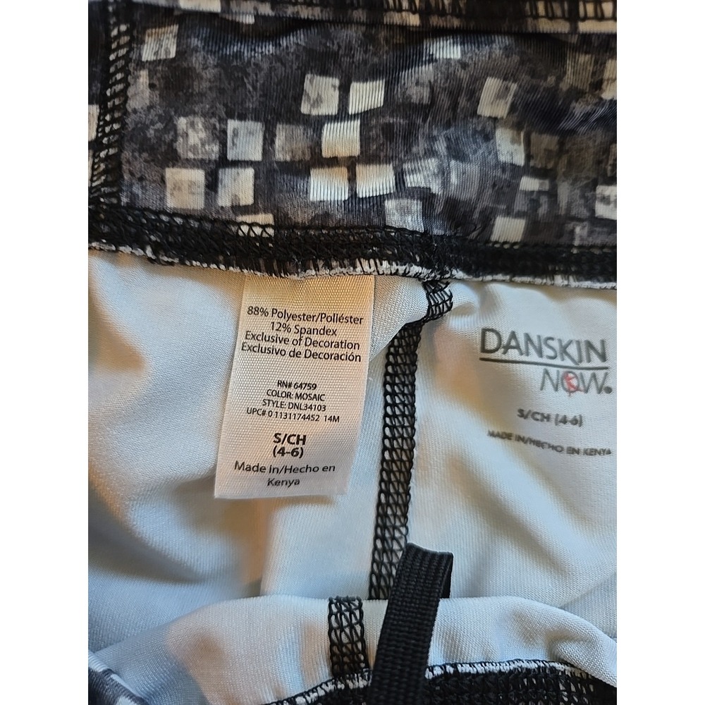Danskin Now‎  Cropped Leggings Womens Size S Yoga Workout Gym Black White - Picture 3 of 11